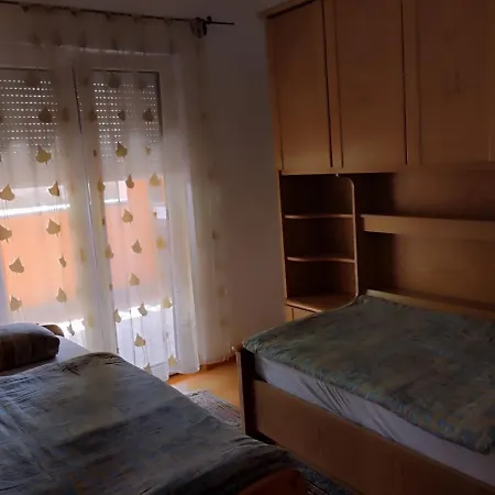 Apartment Miran *