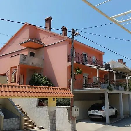 Apartment Miran Ivanica